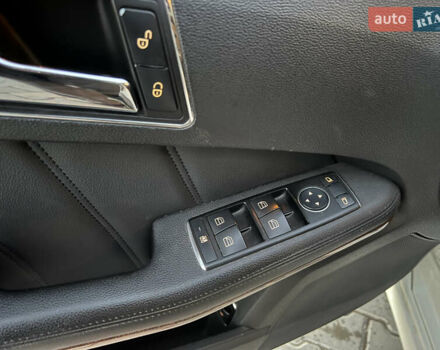 Белый Мерседес Е-Класс, объемом двигателя 2.14 л и пробегом 283 тыс. км за 13900 $, фото 45 на Automoto.ua