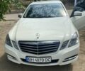 Білий Мерседес Е-Клас, об'ємом двигуна 2.15 л та пробігом 220 тис. км за 12500 $, фото 6 на Automoto.ua