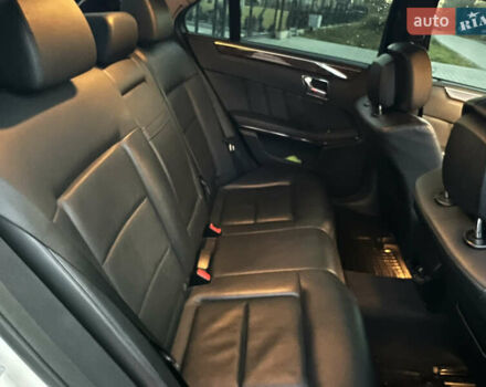 Белый Мерседес Е-Класс, объемом двигателя 2.14 л и пробегом 283 тыс. км за 13900 $, фото 33 на Automoto.ua