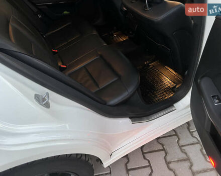 Белый Мерседес Е-Класс, объемом двигателя 2.14 л и пробегом 283 тыс. км за 13900 $, фото 36 на Automoto.ua