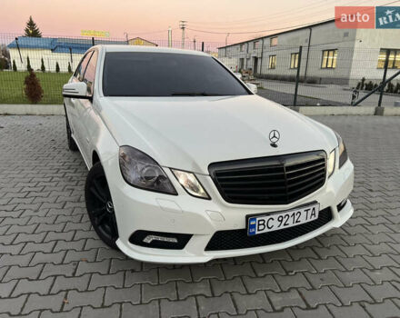 Белый Мерседес Е-Класс, объемом двигателя 2.14 л и пробегом 283 тыс. км за 13900 $, фото 3 на Automoto.ua