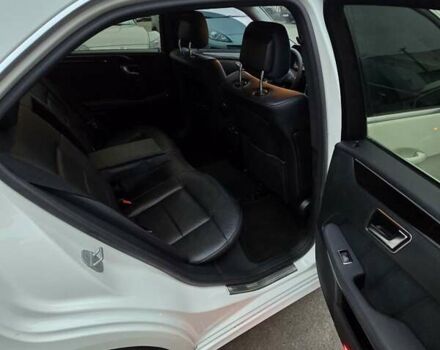 Білий Мерседес Е-Клас, об'ємом двигуна 2.14 л та пробігом 288 тис. км за 10800 $, фото 23 на Automoto.ua