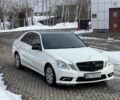 Белый Мерседес Е-Класс, объемом двигателя 3 л и пробегом 294 тыс. км за 13600 $, фото 3 на Automoto.ua