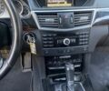 Білий Мерседес Е-Клас, об'ємом двигуна 2.15 л та пробігом 220 тис. км за 12500 $, фото 5 на Automoto.ua