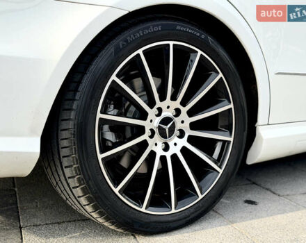 Білий Мерседес Е-Клас, об'ємом двигуна 2.2 л та пробігом 148 тис. км за 17800 $, фото 4 на Automoto.ua