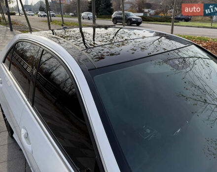 Білий Мерседес Е-Клас, об'ємом двигуна 2.2 л та пробігом 148 тис. км за 17800 $, фото 6 на Automoto.ua