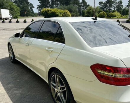 Білий Мерседес Е-Клас, об'ємом двигуна 2.14 л та пробігом 402 тис. км за 13400 $, фото 5 на Automoto.ua