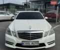 Белый Мерседес Е-Класс, объемом двигателя 2.2 л и пробегом 290 тыс. км за 11500 $, фото 2 на Automoto.ua