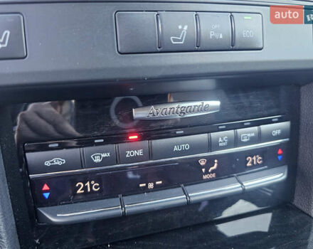 Белый Мерседес Е-Класс, объемом двигателя 2.2 л и пробегом 222 тыс. км за 18500 $, фото 33 на Automoto.ua