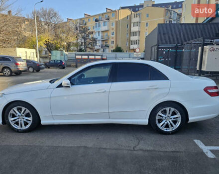 Белый Мерседес Е-Класс, объемом двигателя 2.2 л и пробегом 222 тыс. км за 18500 $, фото 8 на Automoto.ua