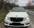 Белый Мерседес Е-Класс, объемом двигателя 2.99 л и пробегом 312 тыс. км за 12500 $, фото 1 на Automoto.ua