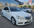 Белый Мерседес Е-Класс, объемом двигателя 2.2 л и пробегом 222 тыс. км за 18500 $, фото 3 на Automoto.ua