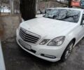 Білий Мерседес Е-Клас, об'ємом двигуна 2.2 л та пробігом 300 тис. км за 7600 $, фото 1 на Automoto.ua
