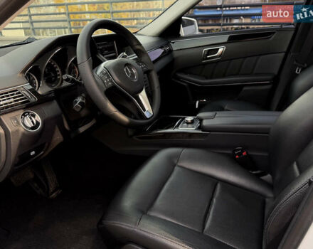 Білий Мерседес Е-Клас, об'ємом двигуна 2.2 л та пробігом 148 тис. км за 17800 $, фото 7 на Automoto.ua