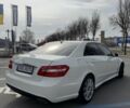 Белый Мерседес Е-Класс, объемом двигателя 2.2 л и пробегом 300 тыс. км за 260 $, фото 6 на Automoto.ua