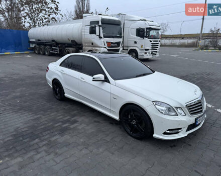 Білий Мерседес Е-Клас, об'ємом двигуна 2.99 л та пробігом 114 тис. км за 19500 $, фото 4 на Automoto.ua
