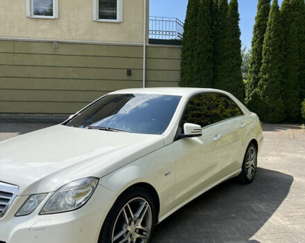 Білий Мерседес Е-Клас, об'ємом двигуна 2.14 л та пробігом 402 тис. км за 13400 $, фото 6 на Automoto.ua