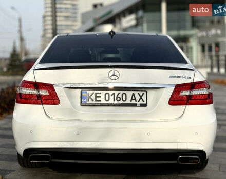 Білий Мерседес Е-Клас, об'ємом двигуна 2.2 л та пробігом 148 тис. км за 17800 $, фото 2 на Automoto.ua
