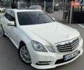 Белый Мерседес Е-Класс, объемом двигателя 2.2 л и пробегом 290 тыс. км за 11500 $, фото 1 на Automoto.ua