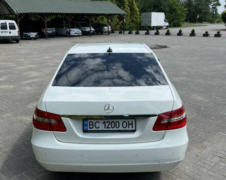 Білий Мерседес Е-Клас, об'ємом двигуна 2.14 л та пробігом 402 тис. км за 13400 $, фото 4 на Automoto.ua