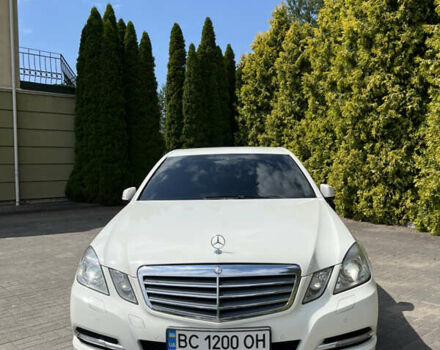 Білий Мерседес Е-Клас, об'ємом двигуна 2.14 л та пробігом 402 тис. км за 13400 $, фото 2 на Automoto.ua