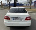 Белый Мерседес Е-Класс, объемом двигателя 2.1 л и пробегом 300 тыс. км за 11999 $, фото 5 на Automoto.ua