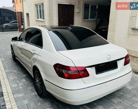 Белый Мерседес Е-Класс, объемом двигателя 2.2 л и пробегом 331 тыс. км за 11700 $, фото 50 на Automoto.ua