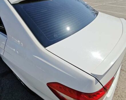 Белый Мерседес Е-Класс, объемом двигателя 2.2 л и пробегом 356 тыс. км за 13700 $, фото 8 на Automoto.ua