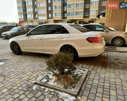 Белый Мерседес Е-Класс, объемом двигателя 2.14 л и пробегом 250 тыс. км за 15500 $, фото 41 на Automoto.ua