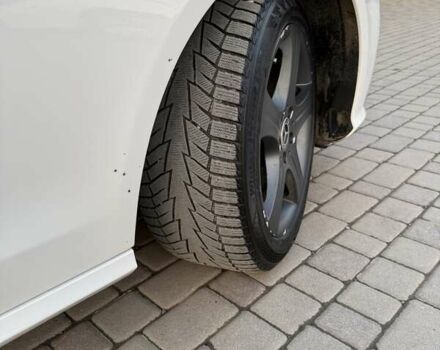 Белый Мерседес Е-Класс, объемом двигателя 2.14 л и пробегом 248 тыс. км за 14900 $, фото 11 на Automoto.ua