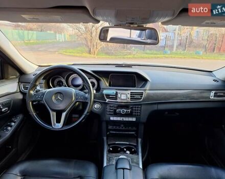 Білий Мерседес Е-Клас, об'ємом двигуна 2.2 л та пробігом 261 тис. км за 16500 $, фото 12 на Automoto.ua