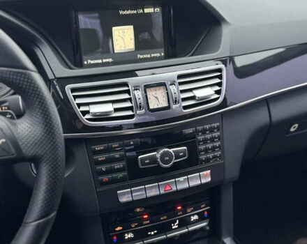 Білий Мерседес Е-Клас, об'ємом двигуна 2.2 л та пробігом 175 тис. км за 18700 $, фото 24 на Automoto.ua