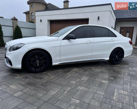 Білий Мерседес Е-Клас, об'ємом двигуна 2.14 л та пробігом 178 тис. км за 16700 $, фото 4 на Automoto.ua