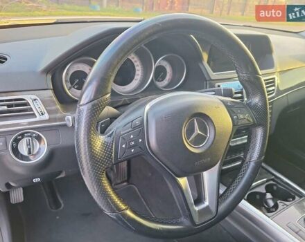 Білий Мерседес Е-Клас, об'ємом двигуна 2.2 л та пробігом 261 тис. км за 16500 $, фото 21 на Automoto.ua