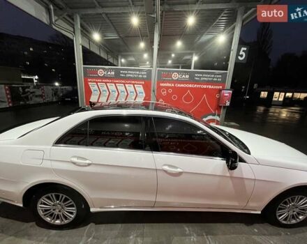 Білий Мерседес Е-Клас, об'ємом двигуна 1.99 л та пробігом 195 тис. км за 18800 $, фото 11 на Automoto.ua