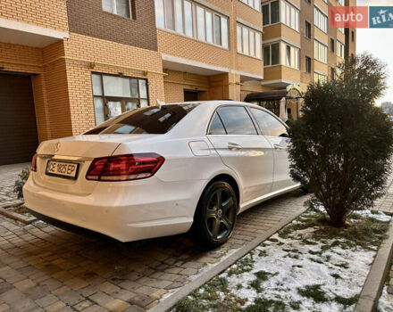 Белый Мерседес Е-Класс, объемом двигателя 2.14 л и пробегом 250 тыс. км за 15500 $, фото 17 на Automoto.ua