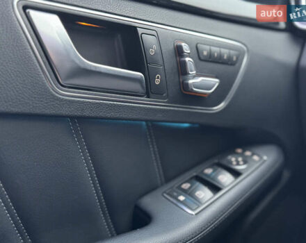 Білий Мерседес Е-Клас, об'ємом двигуна 2.2 л та пробігом 175 тис. км за 18700 $, фото 25 на Automoto.ua