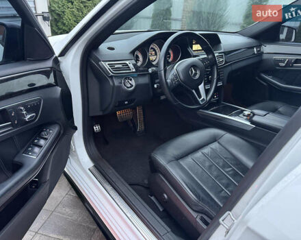 Білий Мерседес Е-Клас, об'ємом двигуна 2.14 л та пробігом 178 тис. км за 16700 $, фото 20 на Automoto.ua