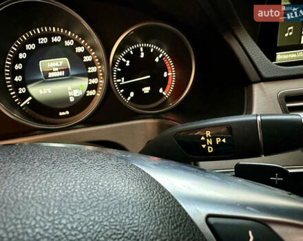 Белый Мерседес Е-Класс, объемом двигателя 2.14 л и пробегом 250 тыс. км за 15500 $, фото 36 на Automoto.ua