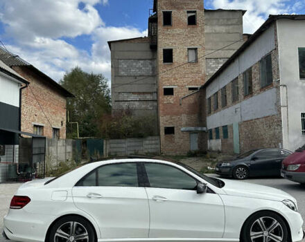 Білий Мерседес Е-Клас, об'ємом двигуна 2.2 л та пробігом 210 тис. км за 18799 $, фото 3 на Automoto.ua