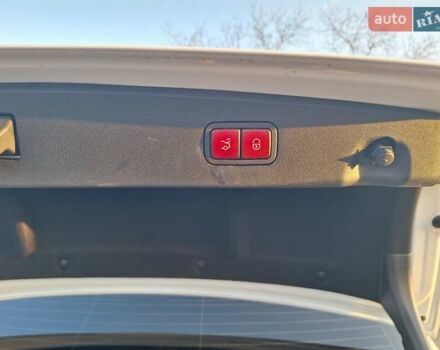 Білий Мерседес Е-Клас, об'ємом двигуна 2.2 л та пробігом 261 тис. км за 16500 $, фото 35 на Automoto.ua