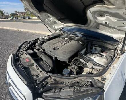 Белый Мерседес Е-Класс, объемом двигателя 2.1 л и пробегом 225 тыс. км за 13500 $, фото 12 на Automoto.ua