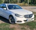 Білий Мерседес Е-Клас, об'ємом двигуна 2.1 л та пробігом 250 тис. км за 16776 $, фото 1 на Automoto.ua
