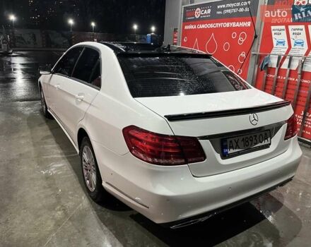 Білий Мерседес Е-Клас, об'ємом двигуна 1.99 л та пробігом 195 тис. км за 18800 $, фото 5 на Automoto.ua
