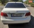 Мерседес Е-Класс 2013 в Кривом Роге на Automoto.ua Белый Мерседес Е-Класс, объемом двигателя 2.14 л и пробегом 188 тыс. км за 17000 $, фото 1 на Automoto.ua