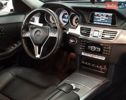 Мерседес Е-Класс 2014 в Николаеве на Automoto.ua Белый Мерседес Е-Класс, объемом двигателя 2.14 л и пробегом 461 тыс. км за 16469 $, фото 21 на Automoto.ua