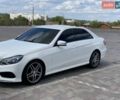 Белый Мерседес Е-Класс, объемом двигателя 2 л и пробегом 83 тыс. км за 20000 $, фото 2 на Automoto.ua