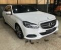Белый Мерседес Е-Класс, объемом двигателя 2.2 л и пробегом 150 тыс. км за 9900 $, фото 1 на Automoto.ua