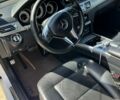 Белый Мерседес Е-Класс, объемом двигателя 2.1 л и пробегом 205 тыс. км за 17990 $, фото 2 на Automoto.ua