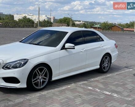 Білий Мерседес Е-Клас, об'ємом двигуна 2 л та пробігом 83 тис. км за 20000 $, фото 2 на Automoto.ua